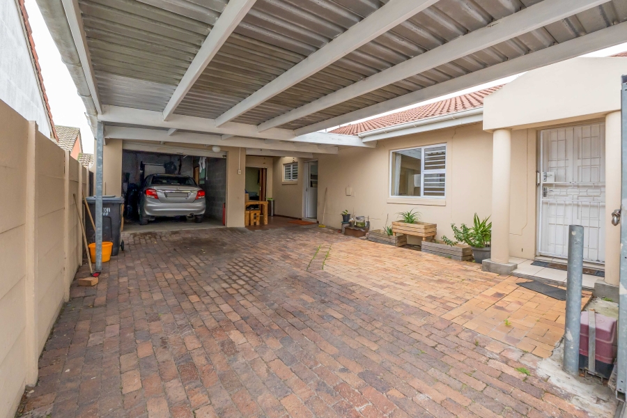 3 Bedroom Property for Sale in Thornton Western Cape
